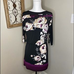 ❌ SOLD ❌ Women’s White House Black Market Mini Dress Purple Floral on Black. XXS